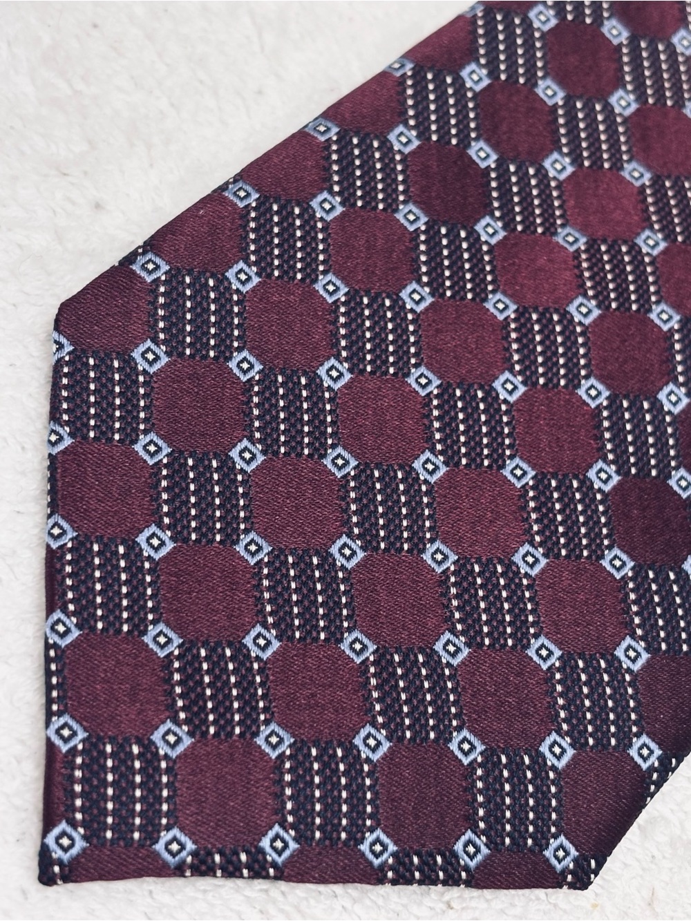 Brand New Stylish Tie By Napoli (for Nordstrom) - Tie Width Is 3 1/4 Inches